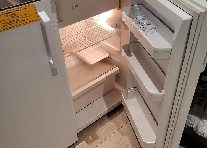 Med Kjøkkenkrok I 2 Etg * Tromsø